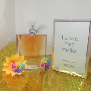 LA VIE EST  BELLE
